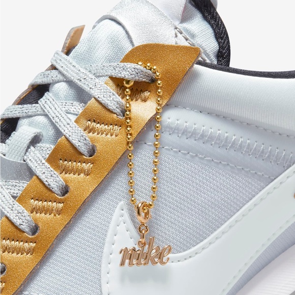 Nike Air Max Pre-Day SE - Picture 4 of 9